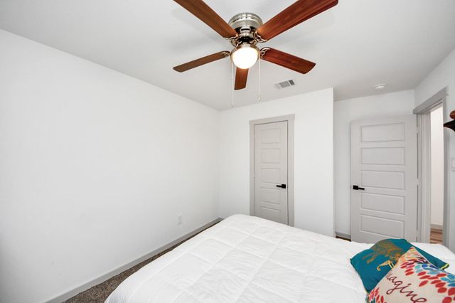 202 Serena Park Lane, Rosharon, TX 77583