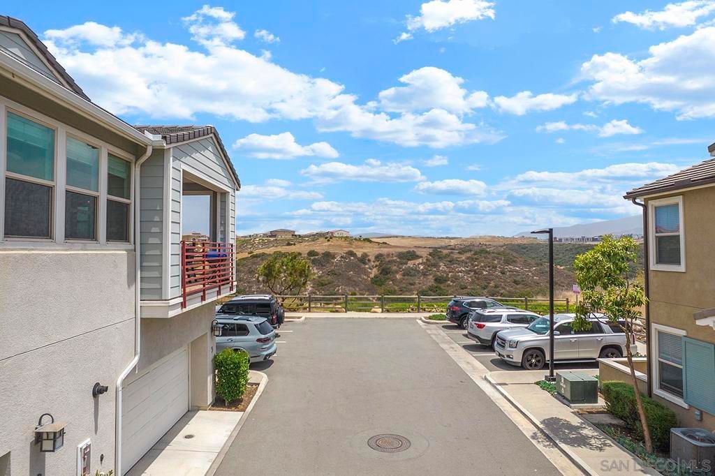 Image 25 of property listing at 1277 Calle Pomelo 3, Chula Vista, CA 91913