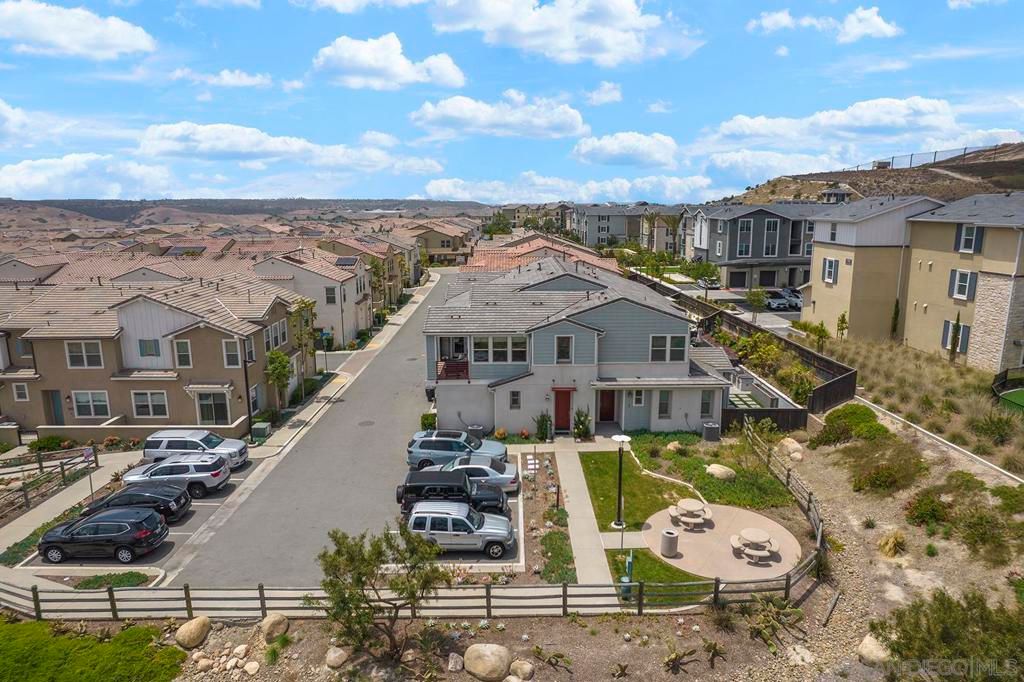 Image 26 of property listing at 1277 Calle Pomelo 3, Chula Vista, CA 91913