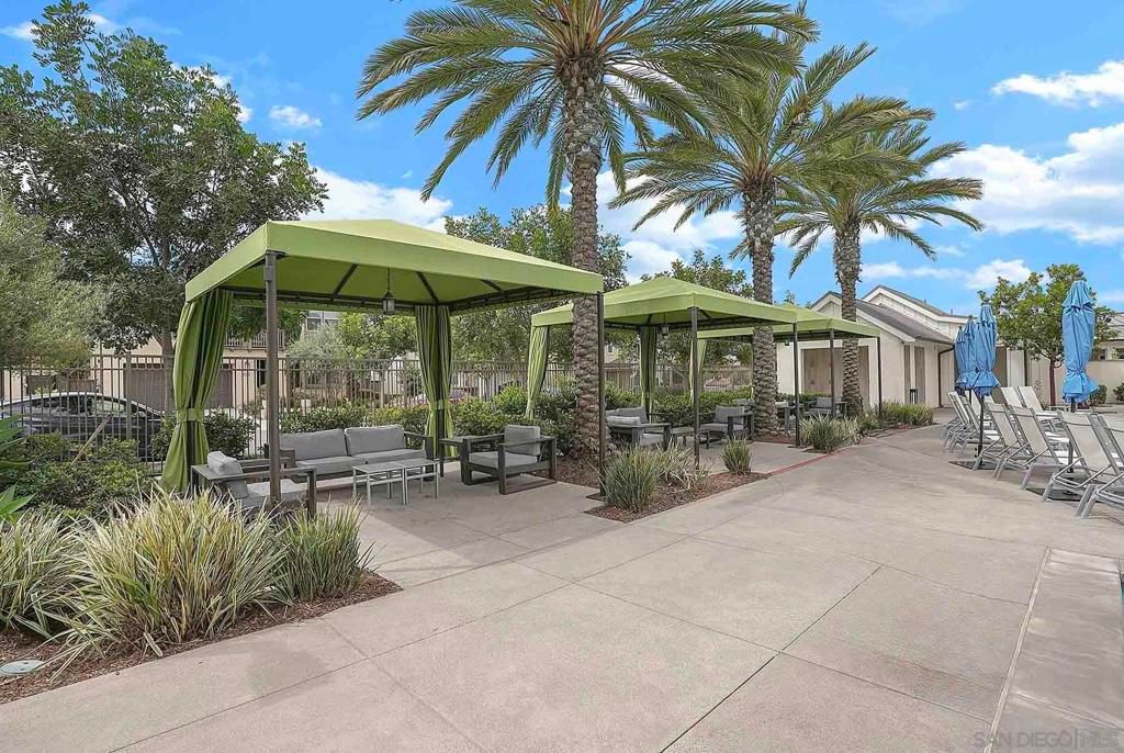 Image 31 of property listing at 1277 Calle Pomelo 3, Chula Vista, CA 91913