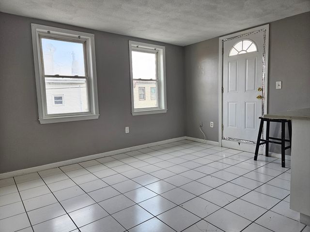 49 Cottage St 3, Boston, MA 02128