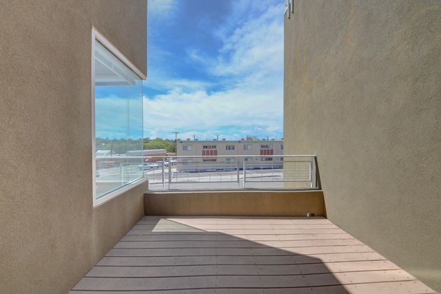 332 Valverde Drive SE, Albuquerque, NM 87108