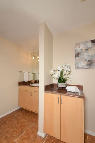 332 Valverde Drive SE, Albuquerque, NM 87108