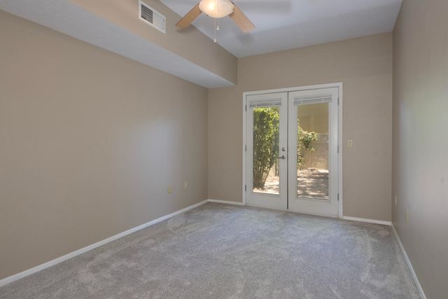 332 Valverde Drive SE, Albuquerque, NM 87108