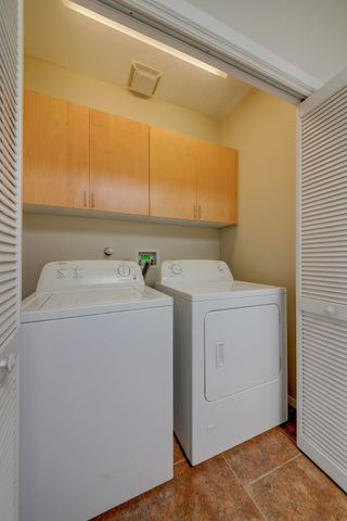 332 Valverde Drive SE, Albuquerque, NM 87108