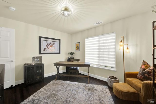 360 Grand Canyon Dr, Vacaville, CA 95687