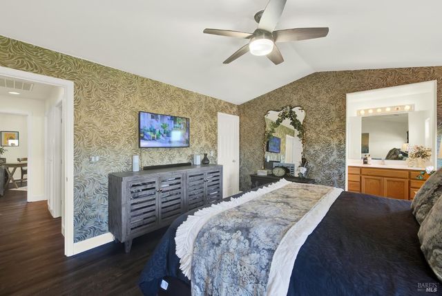 360 Grand Canyon Dr, Vacaville, CA 95687