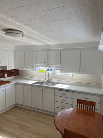112 PARK TERRACE, Venice, FL 34285
