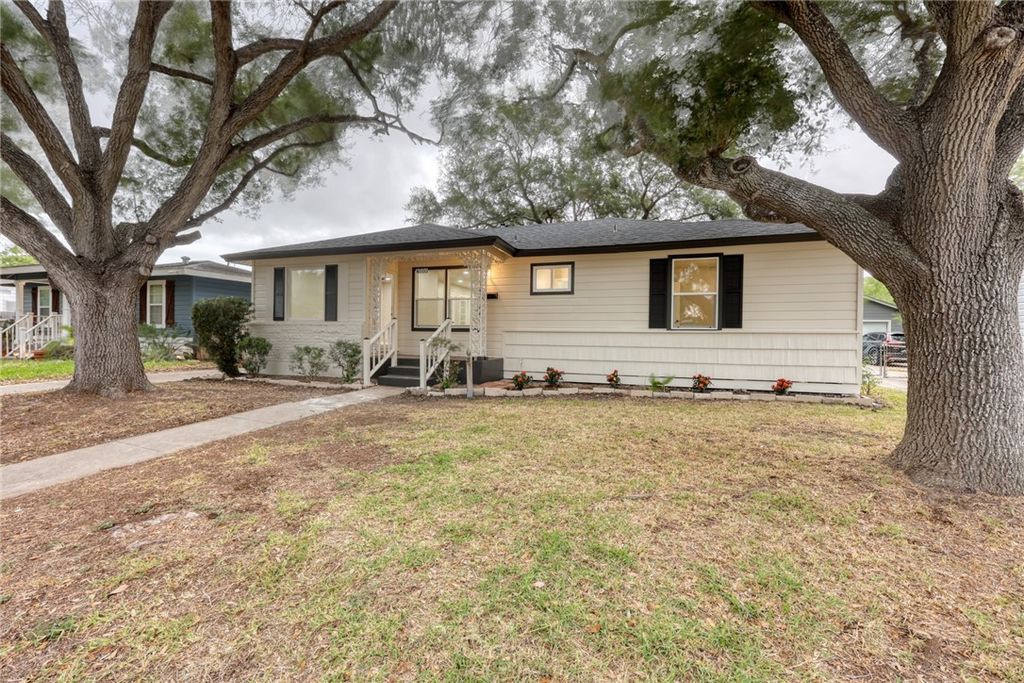 4010 Lowman St, Corpus Christi, TX 78411 — exterior