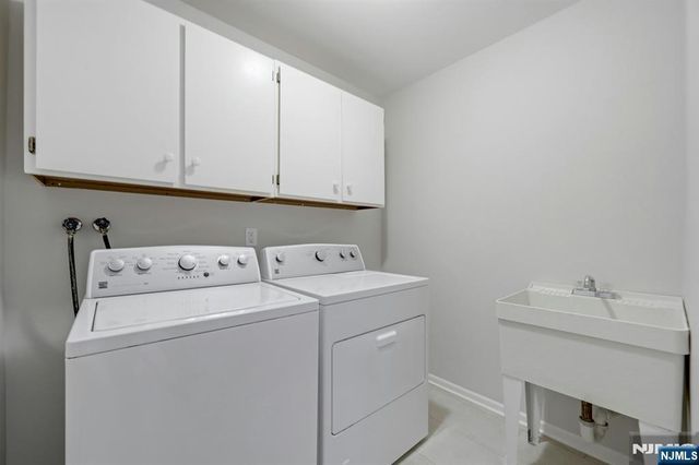 18 Peach Hill Court, Ramsey, NJ 07446