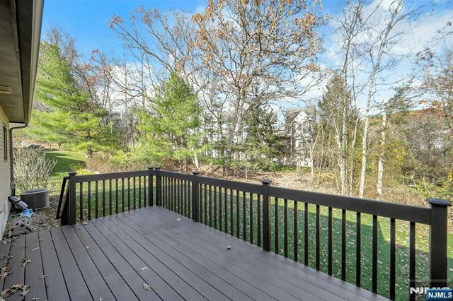 18 Peach Hill Court, Ramsey, NJ 07446