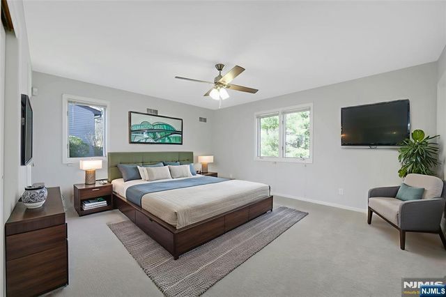 18 Peach Hill Court, Ramsey, NJ 07446