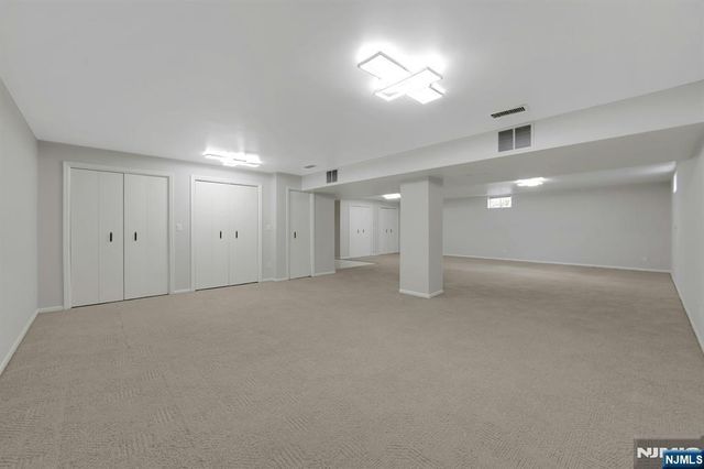 18 Peach Hill Court, Ramsey, NJ 07446