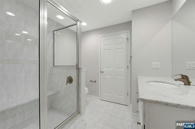 18 Peach Hill Court, Ramsey, NJ 07446