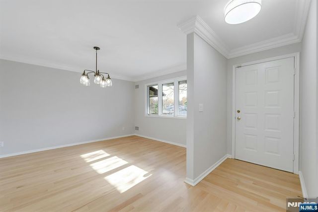 18 Peach Hill Court, Ramsey, NJ 07446