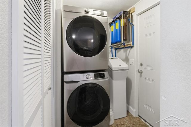 4967 N Mid Bay County Line Road, Midland, MI 48642