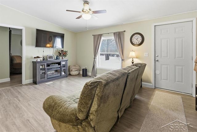 4967 N Mid Bay County Line Road, Midland, MI 48642