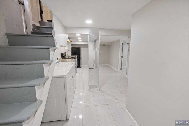 1095 Lambert Road, Teaneck, NJ 07666