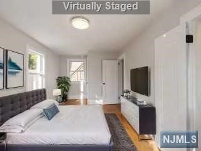 1095 Lambert Road, Teaneck, NJ 07666