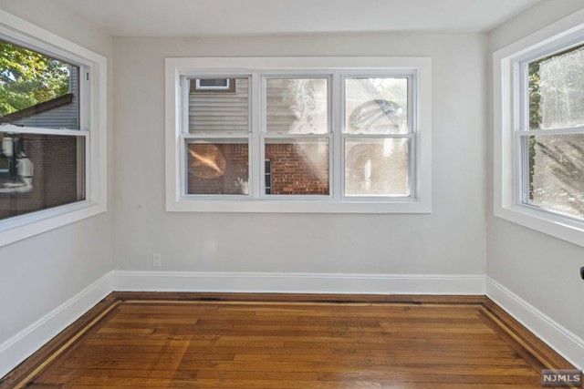 1095 Lambert Road, Teaneck, NJ 07666