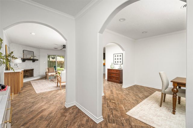 10519 Londonderry Drive, Houston, TX 77043