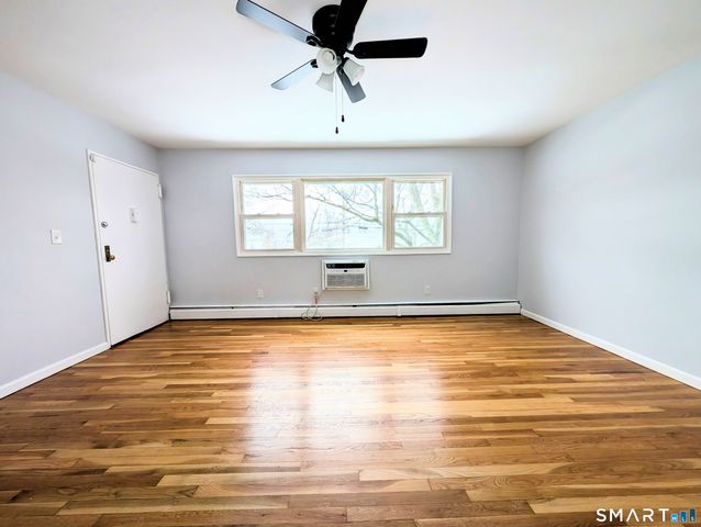 15 Cherry Hill Drive 2A, Bridgeport, CT 06606