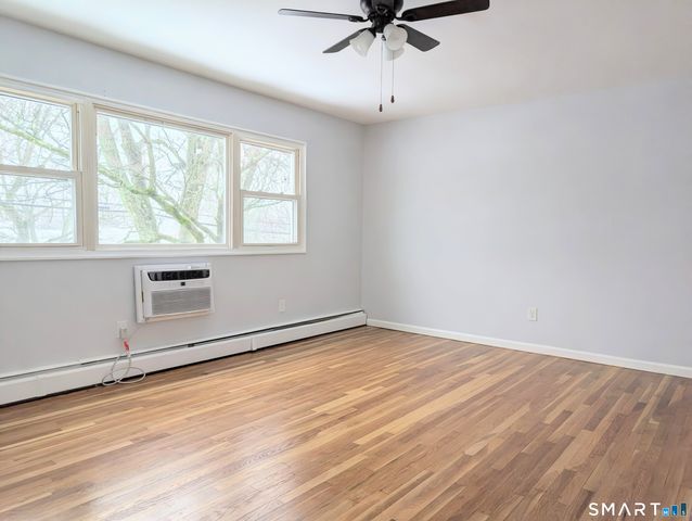 15 Cherry Hill Drive 2A, Bridgeport, CT 06606