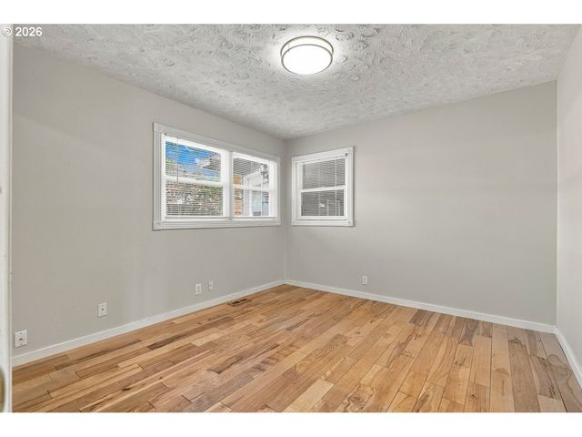 5375 Sw ERICKSON Ave, Beaverton, OR 97005