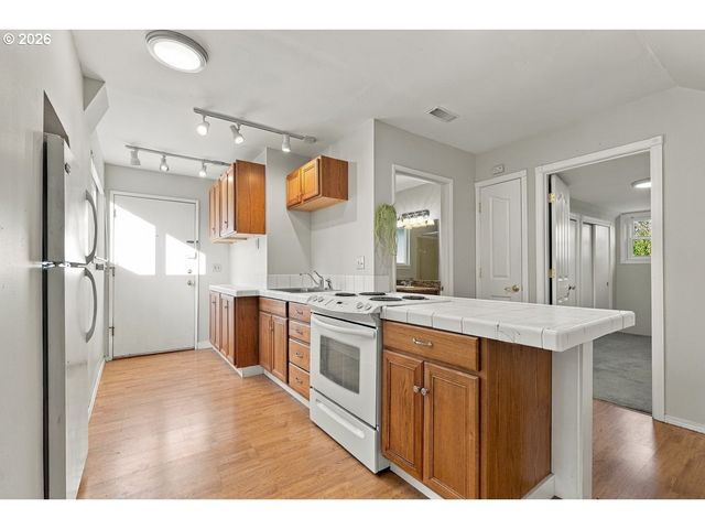 5375 Sw ERICKSON Ave, Beaverton, OR 97005