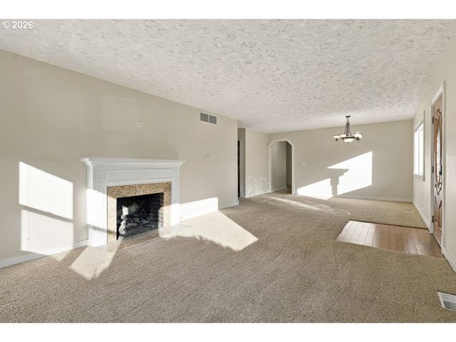 5375 Sw ERICKSON Ave, Beaverton, OR 97005