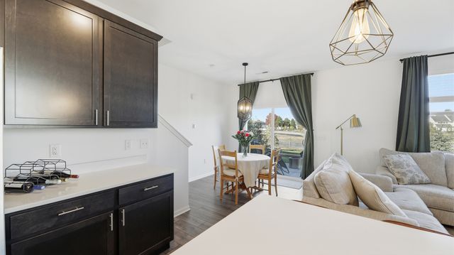 120 Kingsport Drive, South Elgin, IL 60177