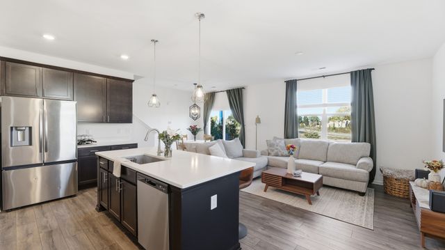 120 Kingsport Drive, South Elgin, IL 60177