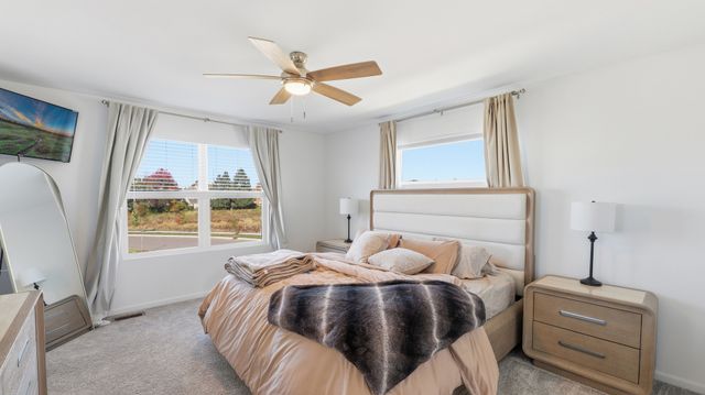 120 Kingsport Drive, South Elgin, IL 60177