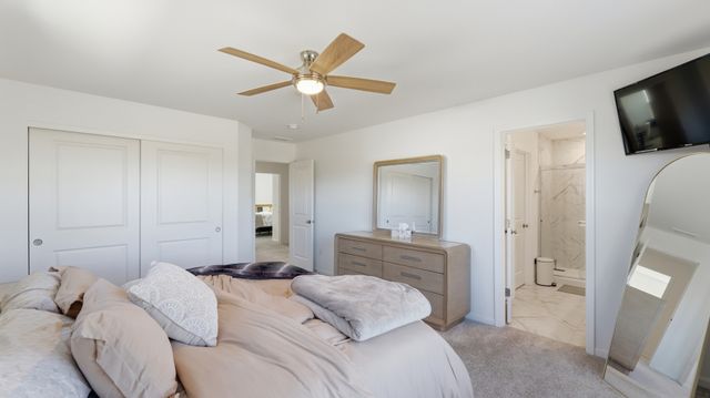 120 Kingsport Drive, South Elgin, IL 60177