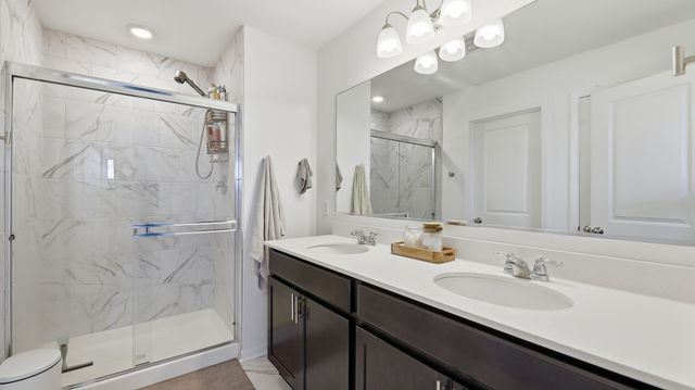 120 Kingsport Drive, South Elgin, IL 60177