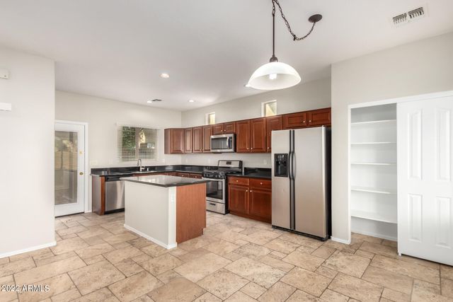 9130 W CYPRESS Street, Phoenix, AZ 85037