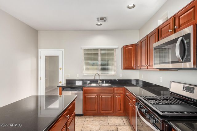 9130 W CYPRESS Street, Phoenix, AZ 85037