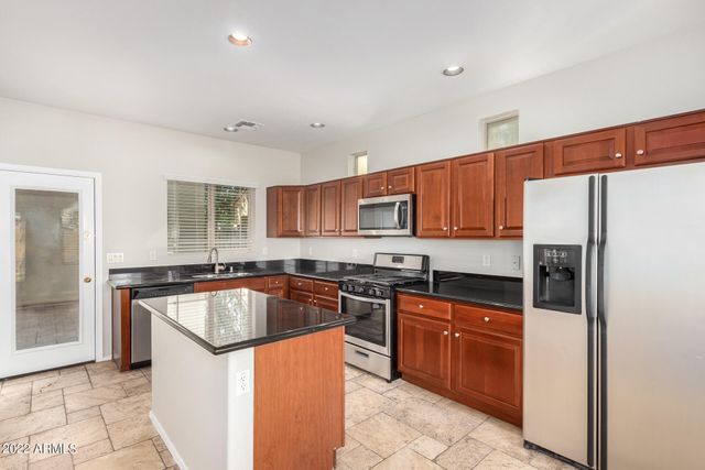 9130 W CYPRESS Street, Phoenix, AZ 85037