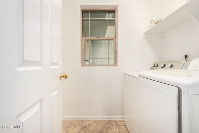 9130 W CYPRESS Street, Phoenix, AZ 85037