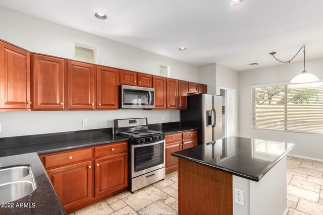 9130 W CYPRESS Street, Phoenix, AZ 85037