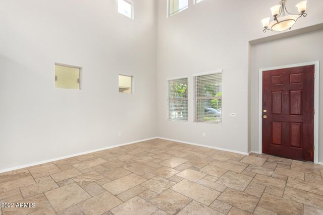 9130 W CYPRESS Street, Phoenix, AZ 85037