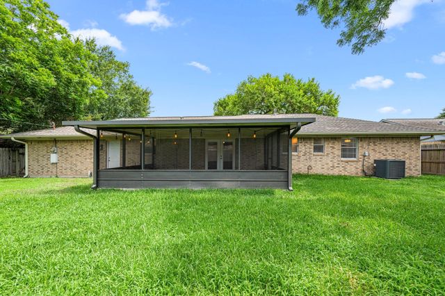 1009 Frances Street, Deer Park, TX 77536