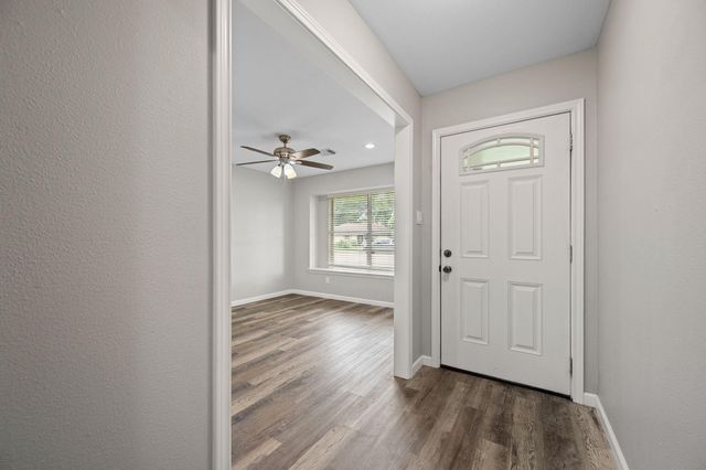 1009 Frances Street, Deer Park, TX 77536