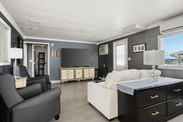 306 Logenita Street, Palm Springs, CA 92264