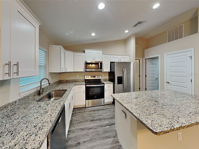 904 W RUM PLACE, Dunnellon, FL 34434