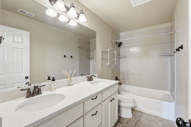 1633 N 400 W, Farmington, UT 84025