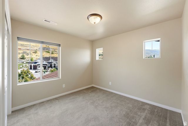 1633 N 400 W, Farmington, UT 84025