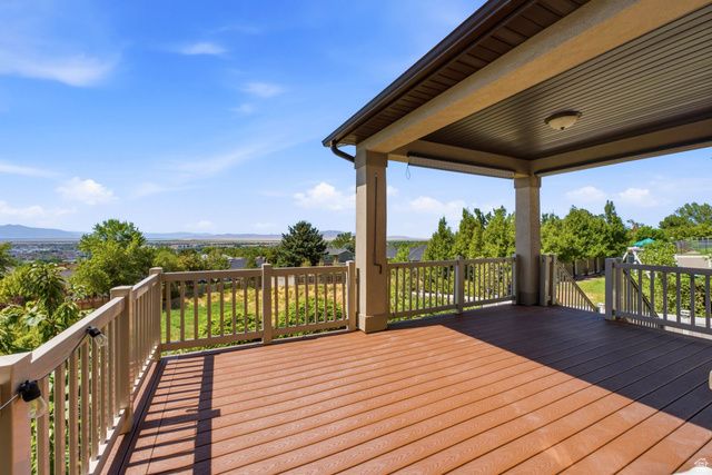 1633 N 400 W, Farmington, UT 84025