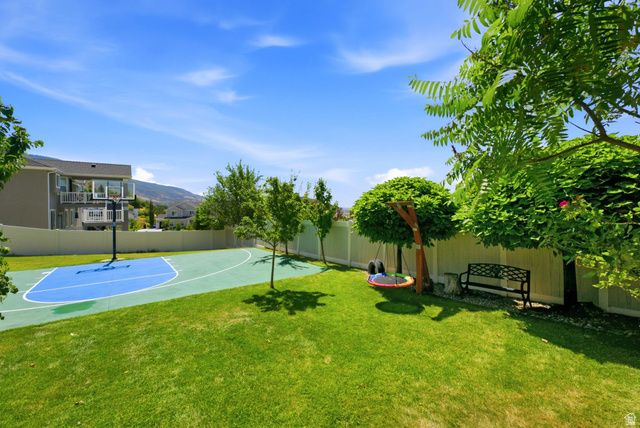 1633 N 400 W, Farmington, UT 84025