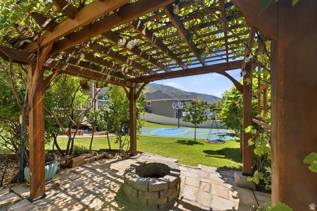 1633 N 400 W, Farmington, UT 84025